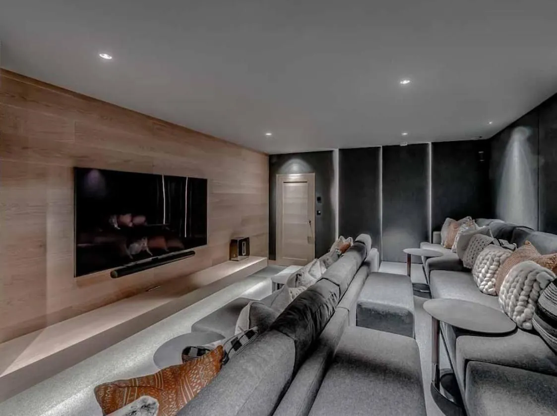 7Br Ski-In Ski-Out Chalet In Courchevel Villa