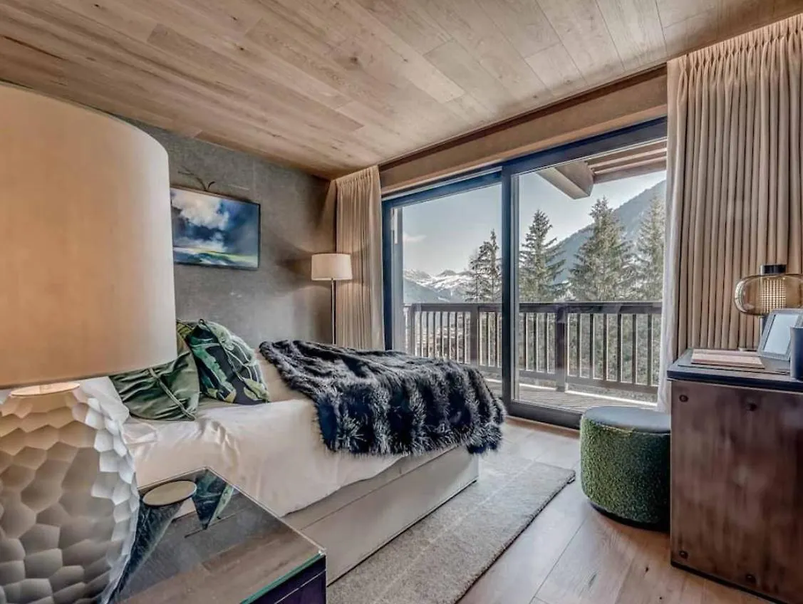 7Br Ski-In Ski-Out Chalet In Courchevel Villa