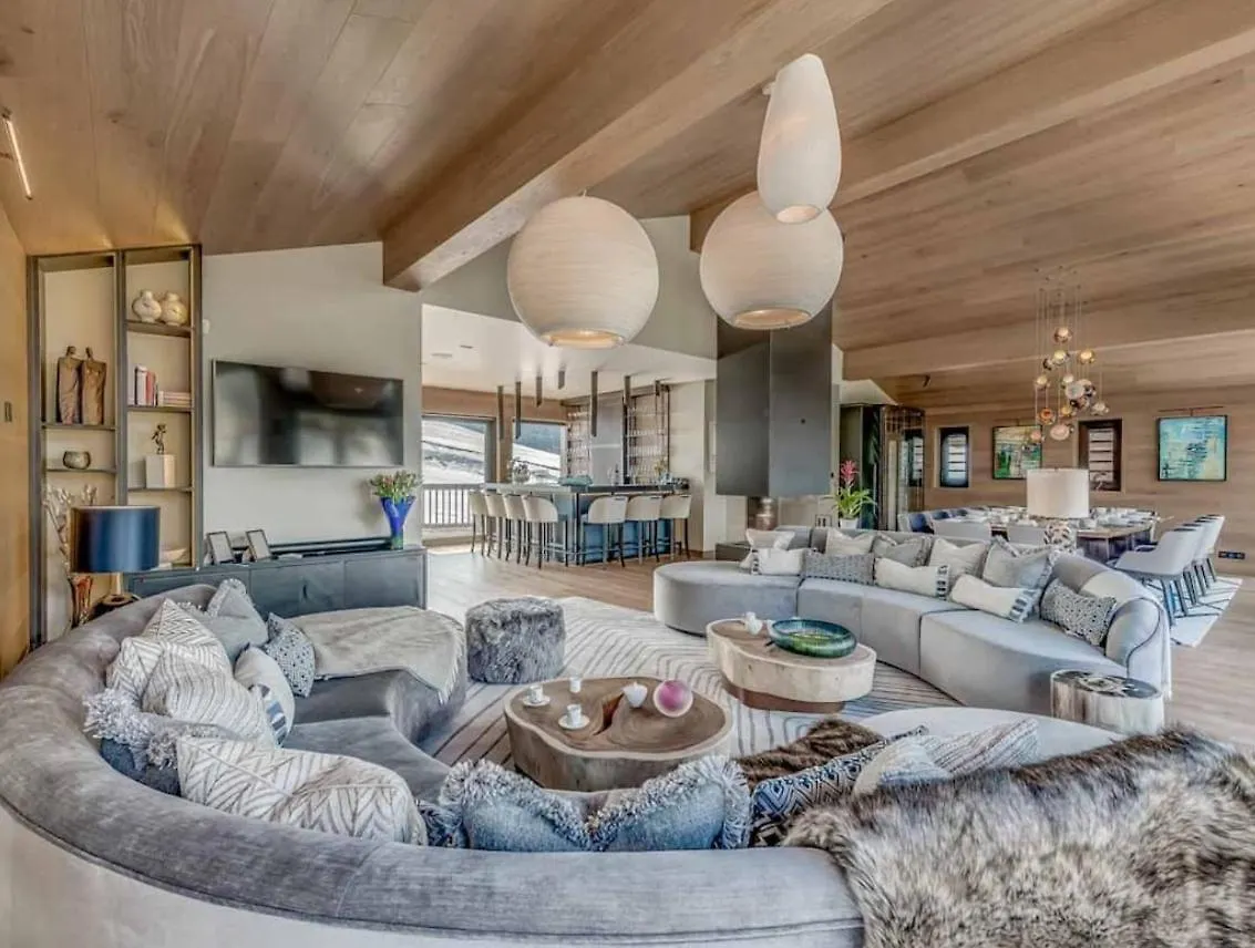 7Br Ski-In Ski-Out Chalet In Courchevel Villa