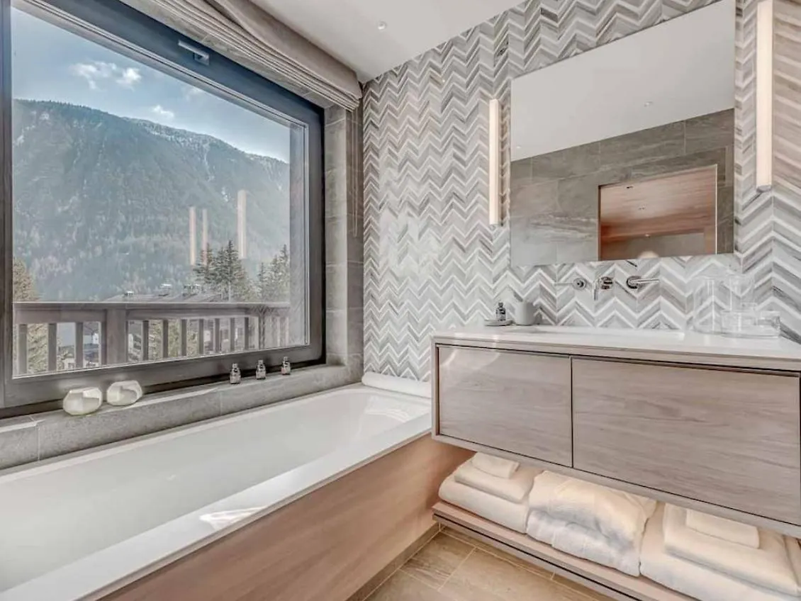 7Br Ski-In Ski-Out Chalet In Courchevel Villa