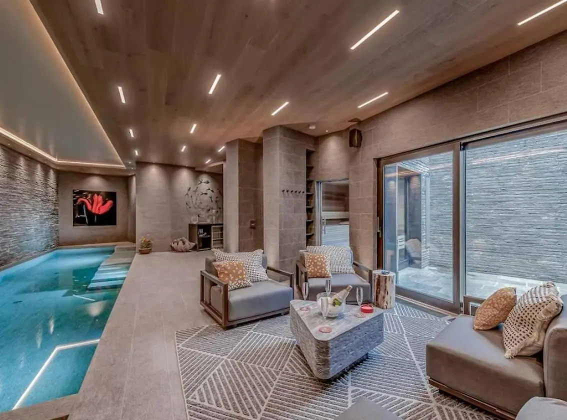 7Br Ski-In Ski-Out Chalet In Courchevel Villa